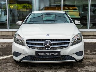 2014 Mercedes-Benz A-Класс 200 III (W176), белый, 1278000 рублей, вид 2