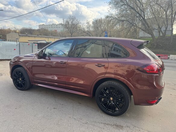 2013 Porsche Cayenne S II (958), коричневый, 3500000 рублей - вид 10
