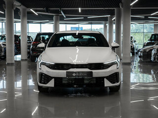 2026 Kia K5 III Рестайлинг, белый, 4650000 рублей, вид 2