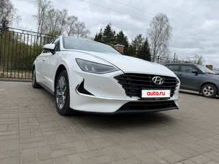 2019 Hyundai Sonata VII (LF) Рестайлинг, белый, 2050000 рублей, вид 1