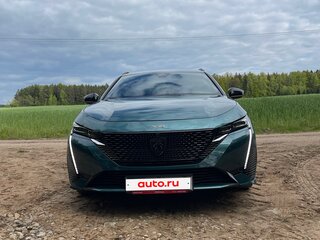 2022 Peugeot 308 III, зелёный, 1740000 рублей, вид 1