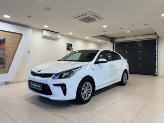 2020 Kia Rio IV, белый, 1450000 рублей, вид 1