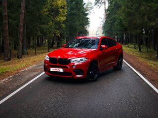2017 BMW X6 M II (F86), красный, 4300000 рублей, вид 4