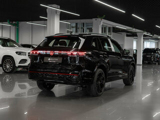 2026 Volkswagen Tiguan L Pro III (China Market), чёрный, 5000000 рублей, вид 5