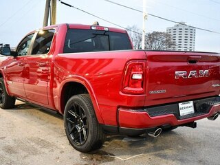 2026 Ram 1500 Crew Cab eTorque V Рестайлинг, красный, 8523000 рублей, вид 4
