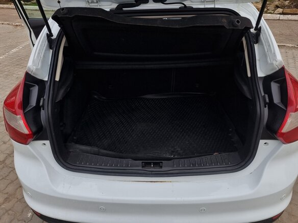 2011 Ford Focus III, белый, 659000 рублей - вид 9