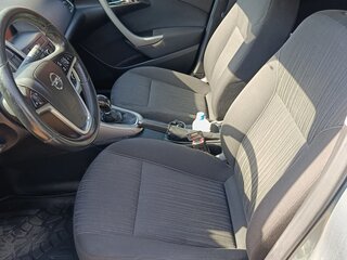 2011 Opel Astra J, серебристый, 690000 рублей, вид 5
