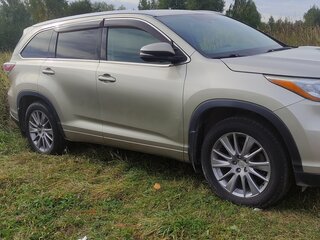 2014 Toyota Highlander III (XU50), бежевый, 2800000 рублей, вид 4