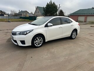 2015 Toyota Corolla XI (E160, E170, E180), белый, 1240000 рублей, вид 2
