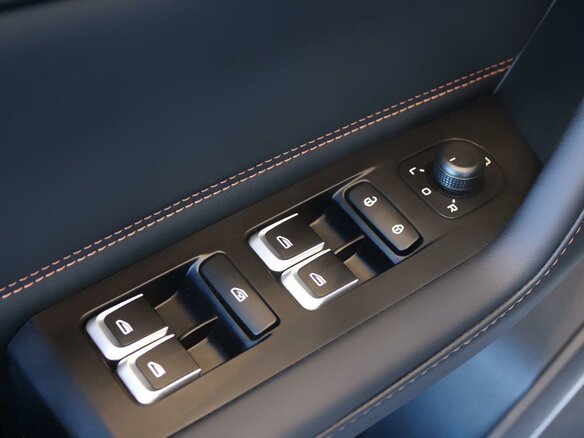 2026 Geely Okavango I Рестайлинг, белый, 4000990 рублей - вид 18