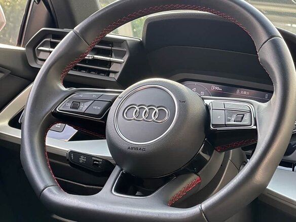 2023 Audi A3 Sportback 35 TFSI IV (8Y), серый, 2650000 рублей - вид 7