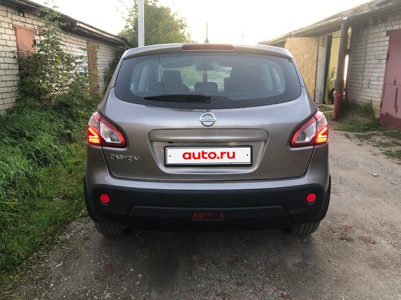 2010 Nissan Qashqai I Рестайлинг, коричневый, 780000 рублей - вид 8