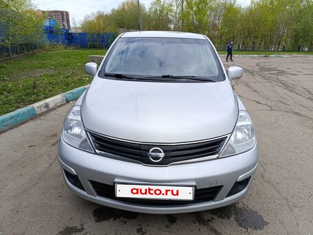 2013 Nissan Tiida I Рестайлинг, серый, 720000 рублей, вид 3