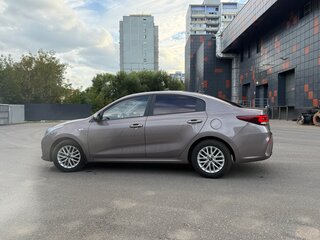 2020 Kia Rio IV, коричневый, 1300000 рублей, вид 5