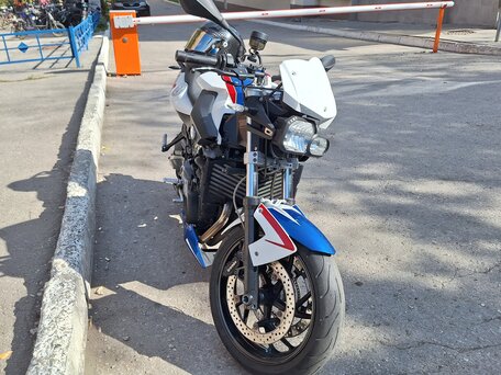 2011 BMW F 800 R, белый, 450000 рублей, вид 1