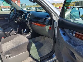 2006 Toyota Land Cruiser Prado 4-speed 120 Series, серебристый, 2350000 рублей, вид 5