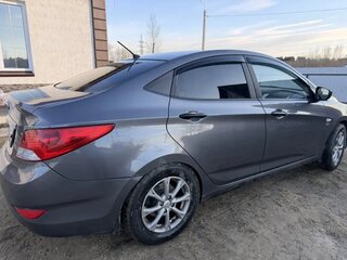 2012 Hyundai Solaris I, серый, 650000 рублей, вид 3