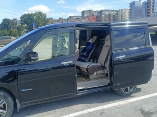 2013 Nissan Serena IV (C26), чёрный, 1220000 рублей, вид 4