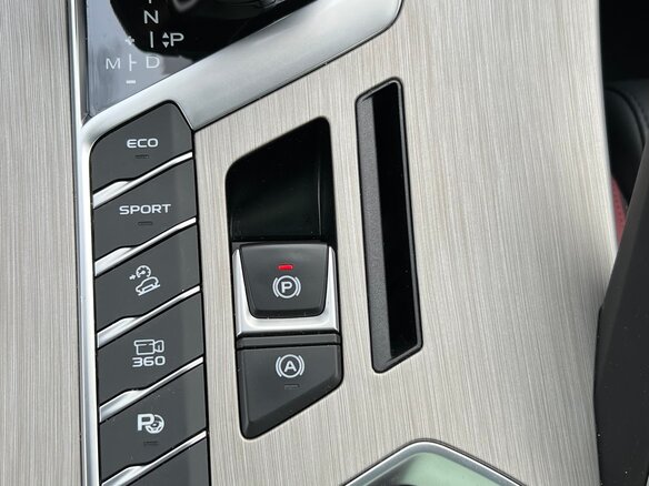 2024 Geely Coolray I, серый, 1800000 рублей - вид 12