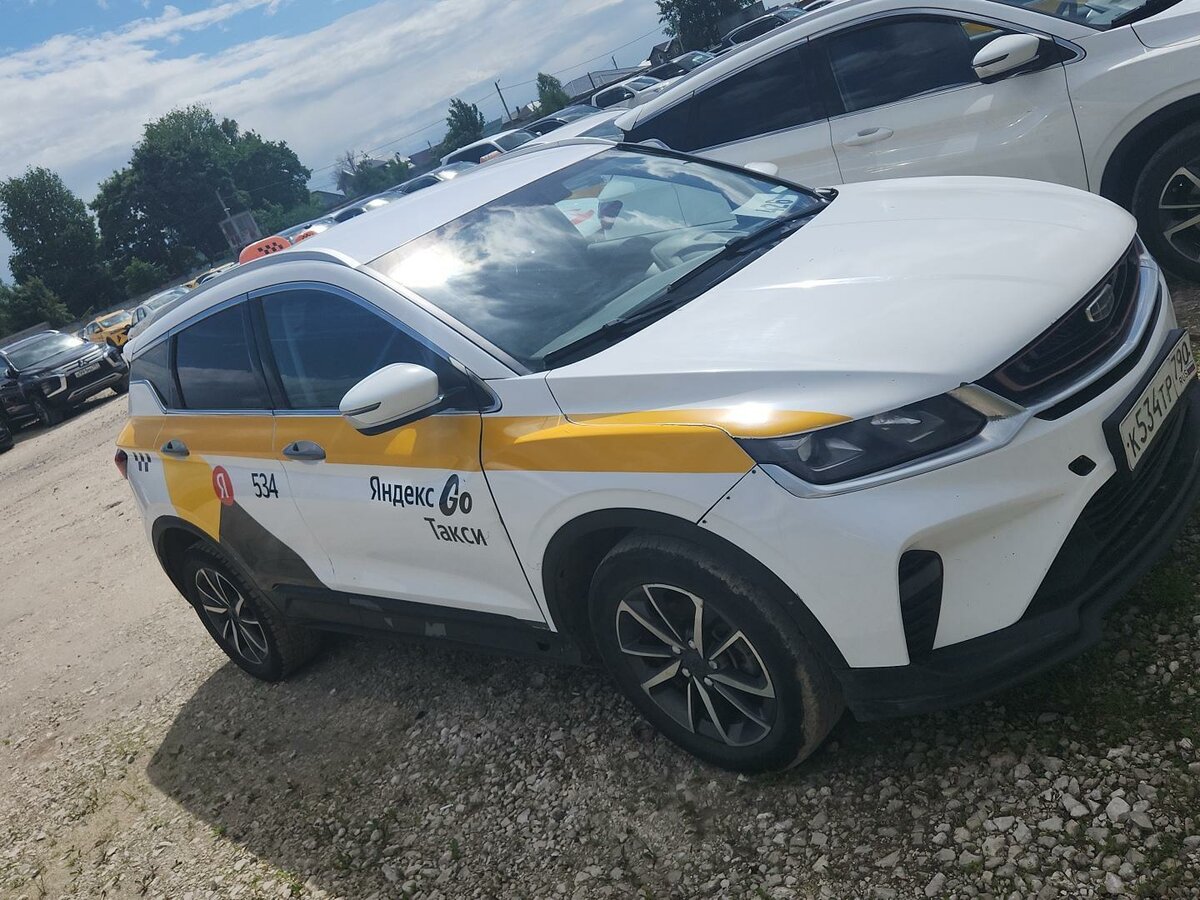 Открыть фотографии: Geely Coolray I