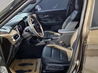 2022 Chevrolet TrailBlazer III, коричневый, 1550000 рублей, вид 5