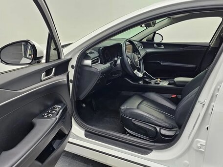 2023 Kia K5 LPi III, белый, 1850000 рублей, вид 5
