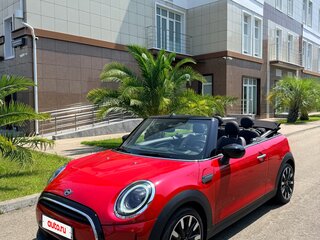 2022 Mini Cabrio Cooper III Рестайлинг 2, красный, 2999999 рублей, вид 2