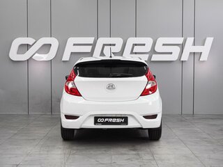 2013 Hyundai Solaris I, белый, 644000 рублей, вид 4