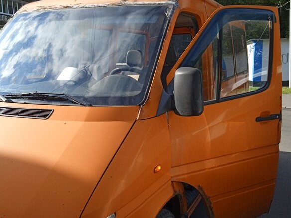 2000 Mercedes-Benz Sprinter Classic, оранжевый