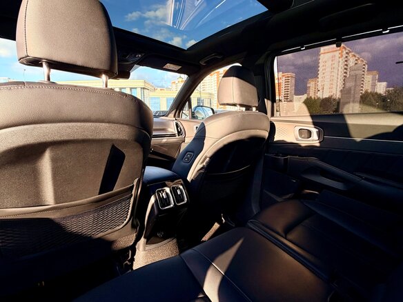 2024 Kia Sorento IV Рестайлинг, чёрный, 5500000 рублей - вид 18