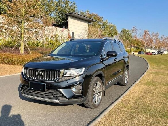 2022 Geely Okavango I, чёрный, 2300000 рублей