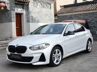 2022 BMW 1 серии 120i III (F52) Рестайлинг, белый, 1410000 рублей, вид 1