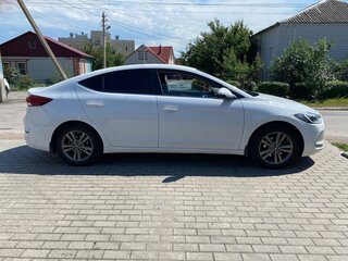 2016 Hyundai Elantra VI (AD), белый, 1120000 рублей, вид 2