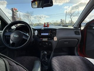 2011 Kia Rio II Рестайлинг, красный, 650000 рублей, вид 4