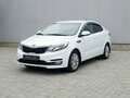 2015 Kia Rio III Рестайлинг, белый - вид 2