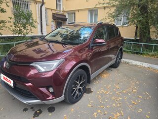 2017 Toyota RAV4 IV (XA40) Рестайлинг, красный, 2370000 рублей, вид 1