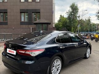 2018 Toyota Camry VIII (XV70), синий, 2820000 рублей, вид 5