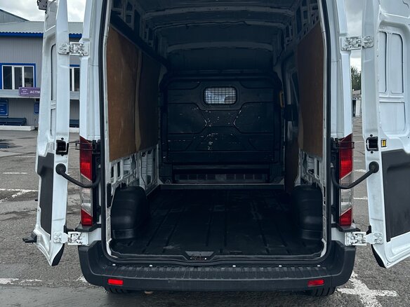 2017 Ford Transit, белый, 2500000 рублей - вид 4