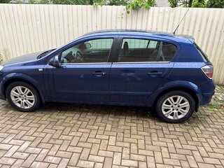 2011 Opel Astra H Рестайлинг, синий, 480000 рублей, вид 2