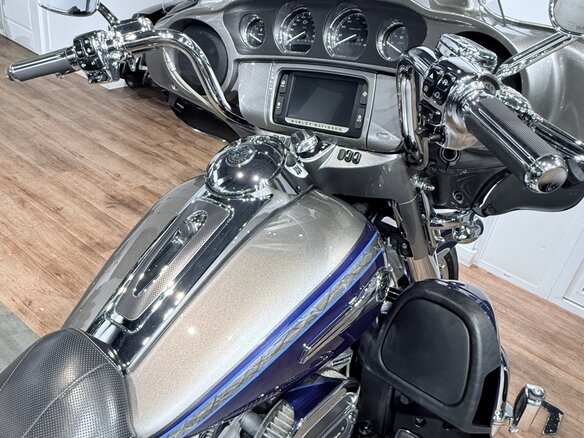 2016 Harley-Davidson CVO Limited, синий, 1799000 рублей - вид 26