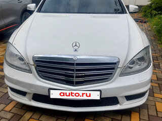 2005 Mercedes-Benz S-Класс 550 V (W221), серебристый, 1150000 рублей, вид 2