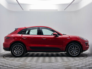 2018 Porsche Macan I, красный, 3149000 рублей, вид 4