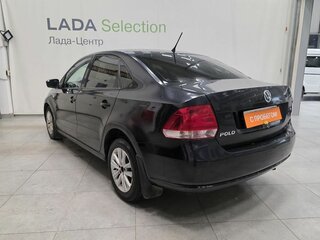 2013 Volkswagen Polo V, чёрный, 429000 рублей, вид 3
