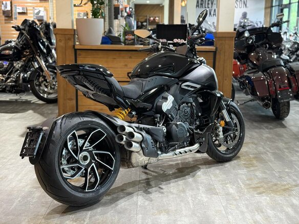 2025 Ducati Diavel V4, чёрный, 3300000 рублей - вид 19