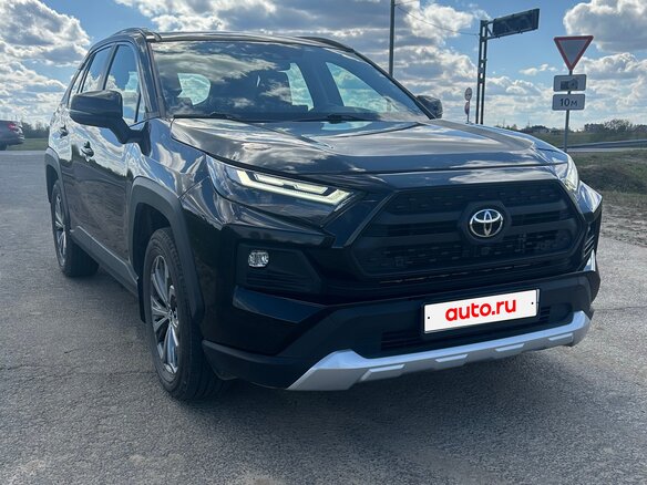 2024 Toyota RAV4 V (XA50), чёрный - вид 2