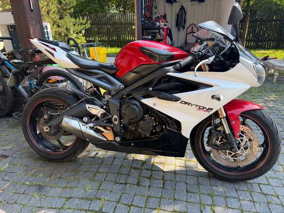 2014 Triumph Daytona 675, красный, 899000 рублей - вид 25