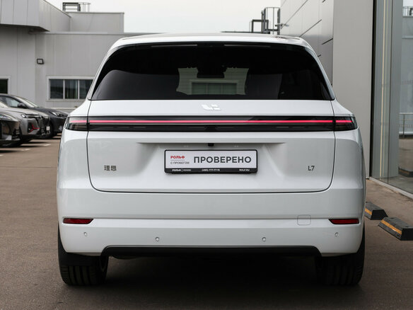 2025 Li Auto (Lixiang) L7 52.3 kWh I Рестайлинг, белый - вид 6