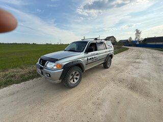 2001 Mitsubishi Montero Sport I, серебристый, 650000 рублей, вид 4