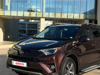 2017 Toyota RAV4 IV (XA40) Рестайлинг, коричневый, 2300000 рублей, вид 2