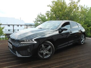 2021 Kia K5 III, чёрный, 2680000 рублей, вид 3